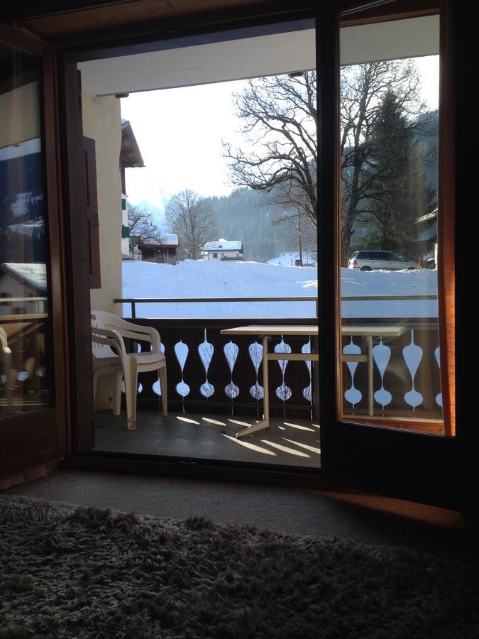 Haus Fless 7 Apartment Klosters Bagian luar foto