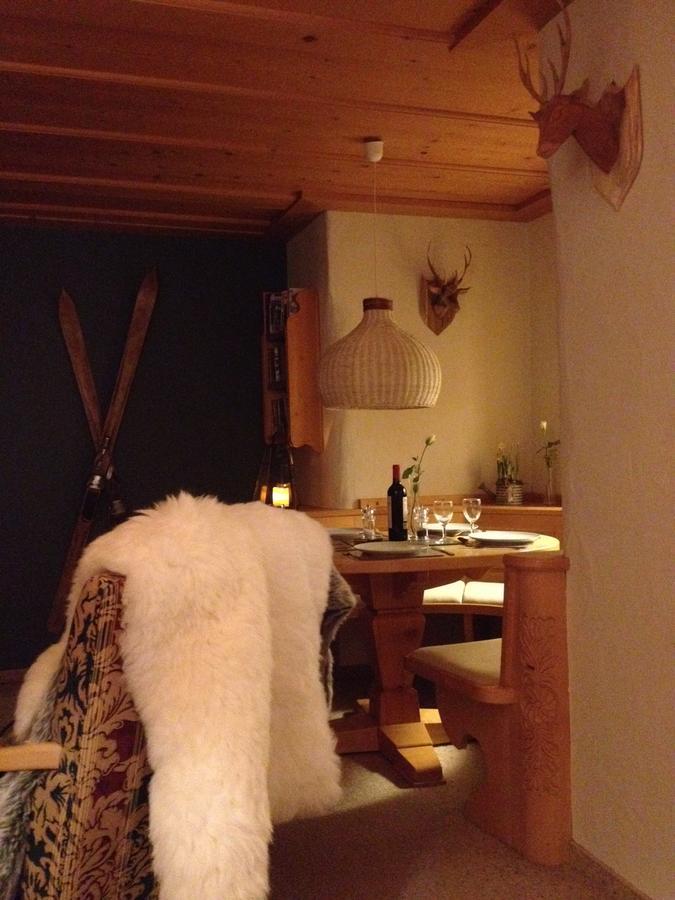 Haus Fless 7 Apartment Klosters Bagian luar foto